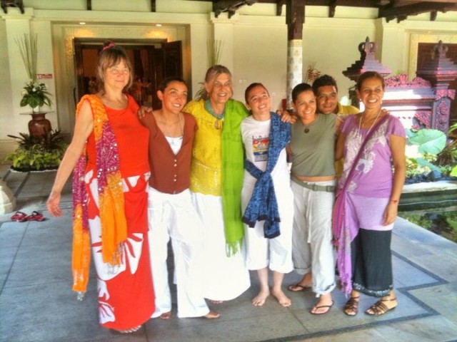 Indigo & Solara with some of our large group from Mexico: al.aktum, Solara, Sharim, Shahim, An Xahel & Keenuane.