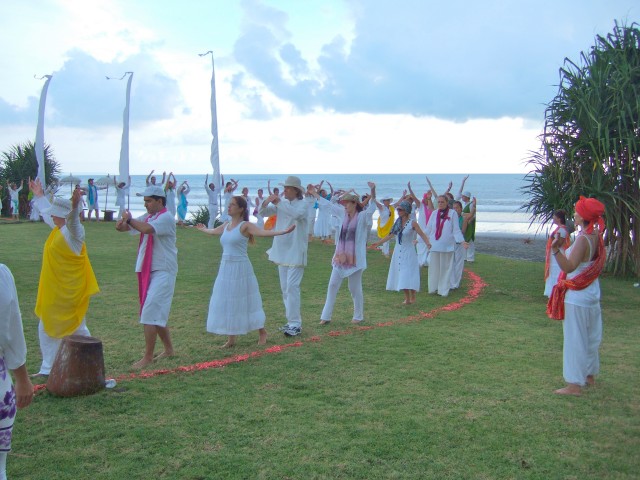 As we walked, we did the 11:11 Mudras.